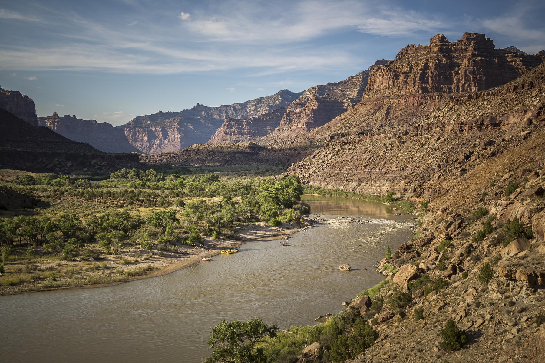 Desolation Canyon with OARS rafts along the river