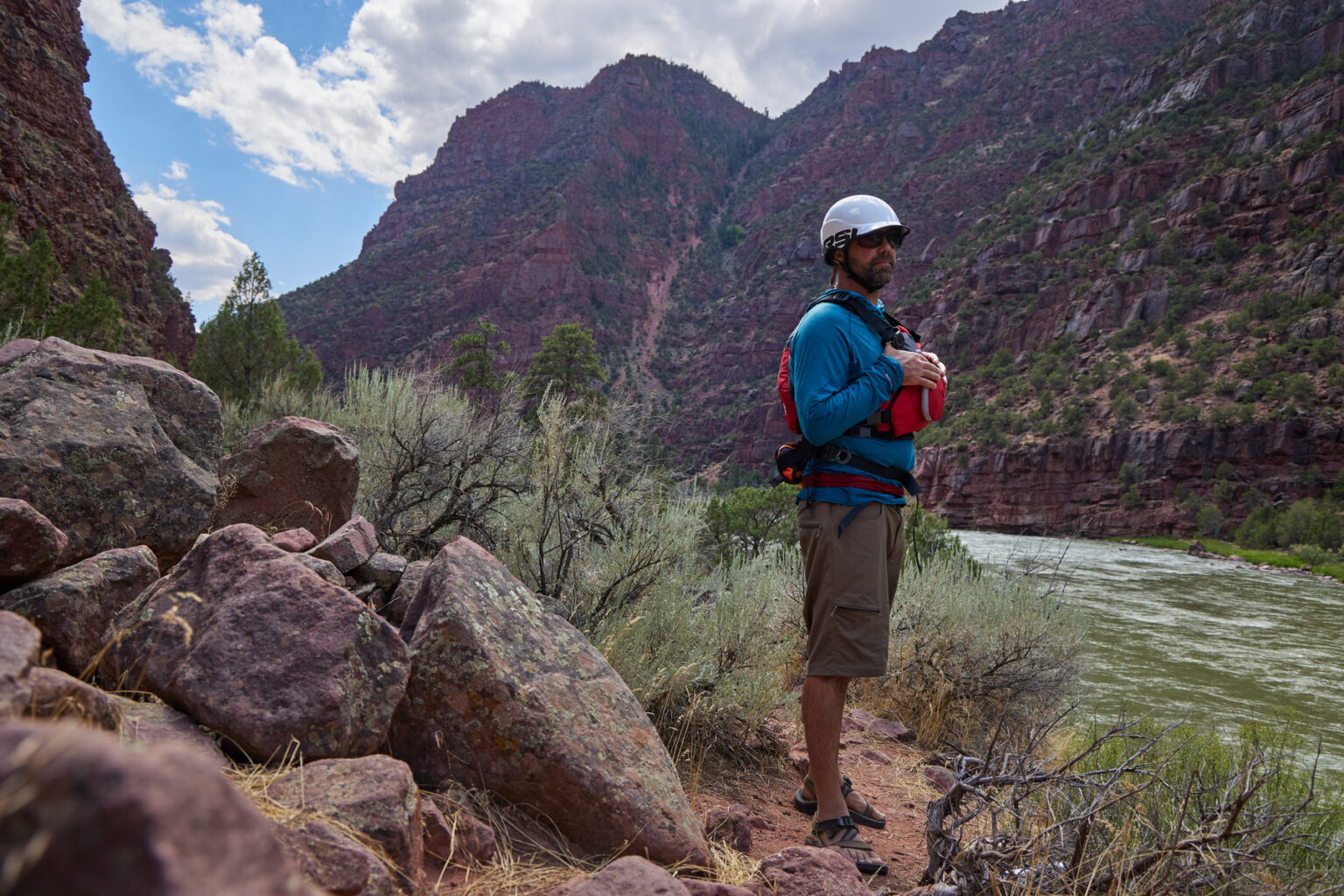 A river guide overlooking the Green River in the Gates of Lodore